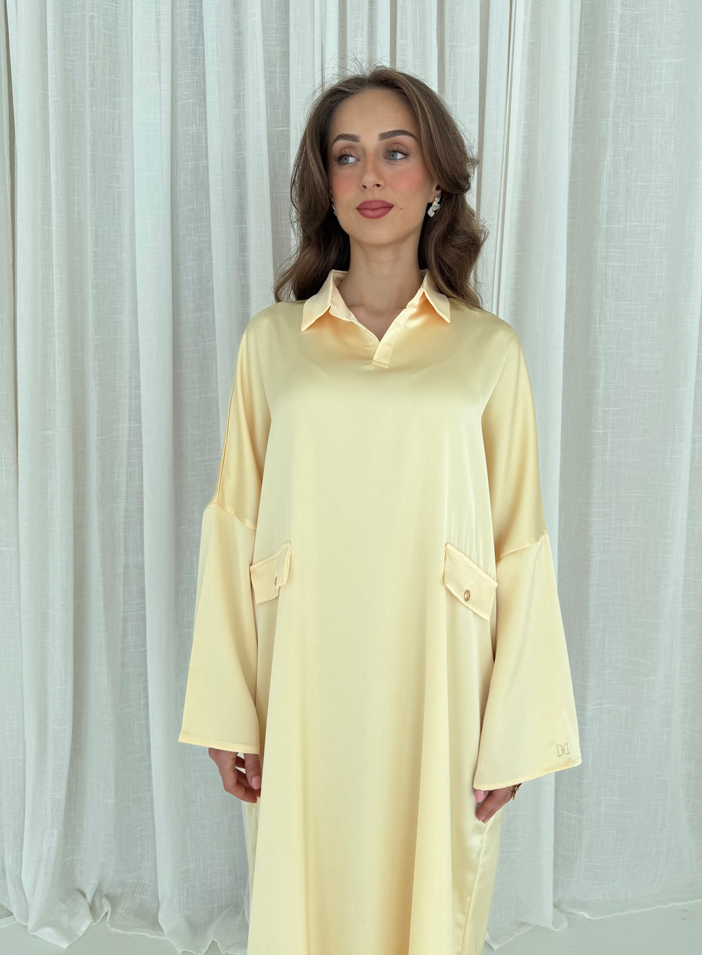 Dress : Butter yellow